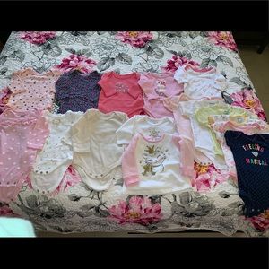 16 pieces of baby clothes